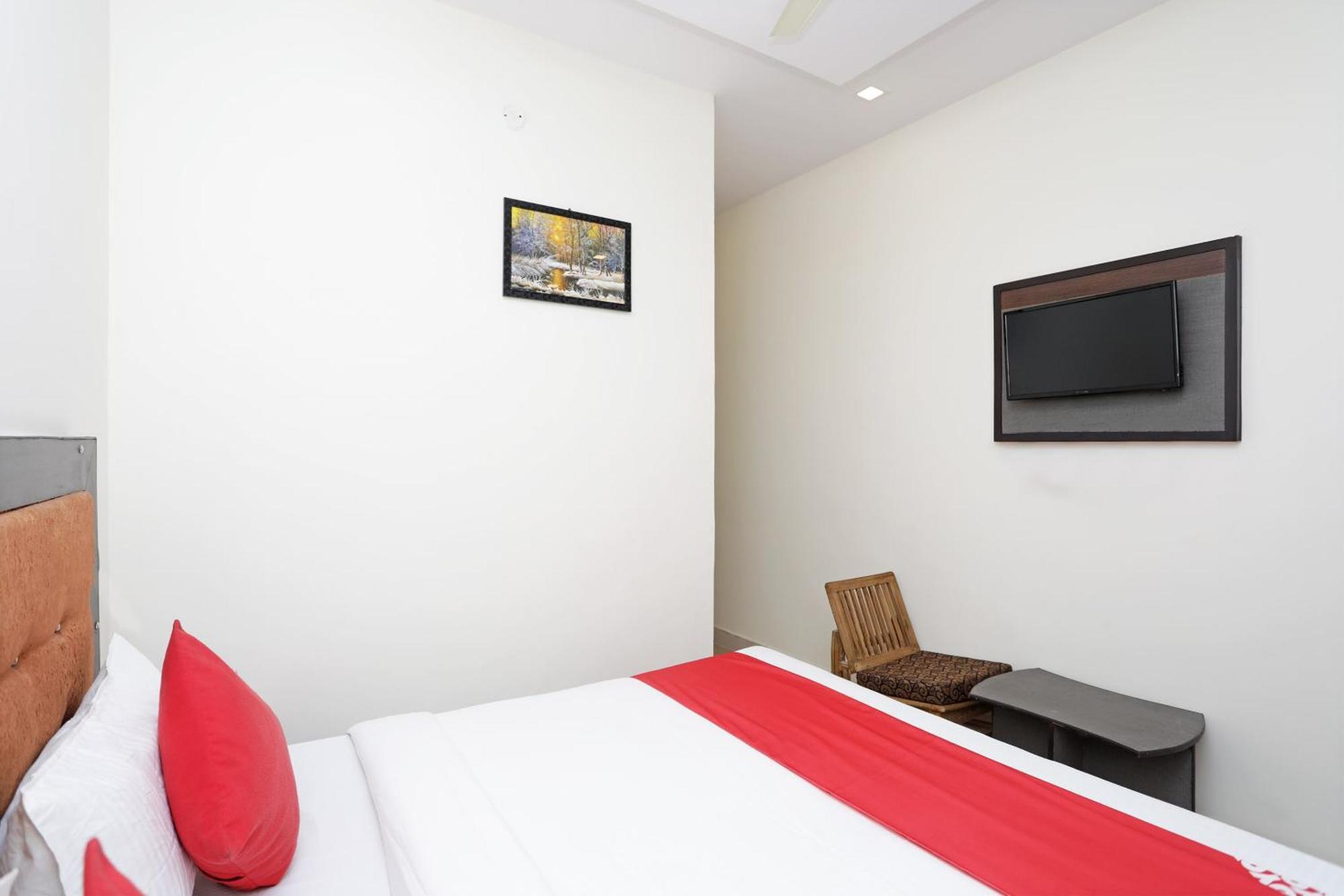 Collection O Hotel Divine Ganges Haridwār Εξωτερικό φωτογραφία